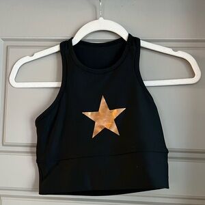 Strut this workout top